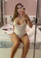 Monia 29 years old French girl from France