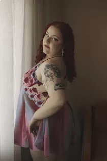 Sarah Fawning escort available in Canberra